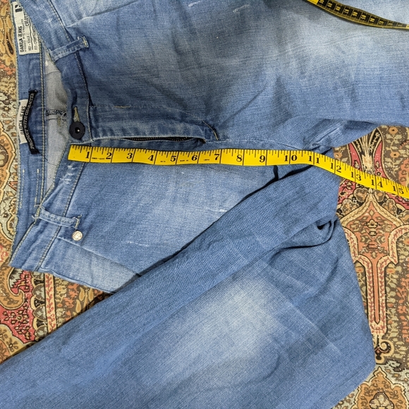 Jean's - Picture 4 of 8